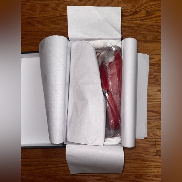 NWT LITA REVOLVE Italian Leather Slide (Sold Out) Size 9 - Picture 4 of 7